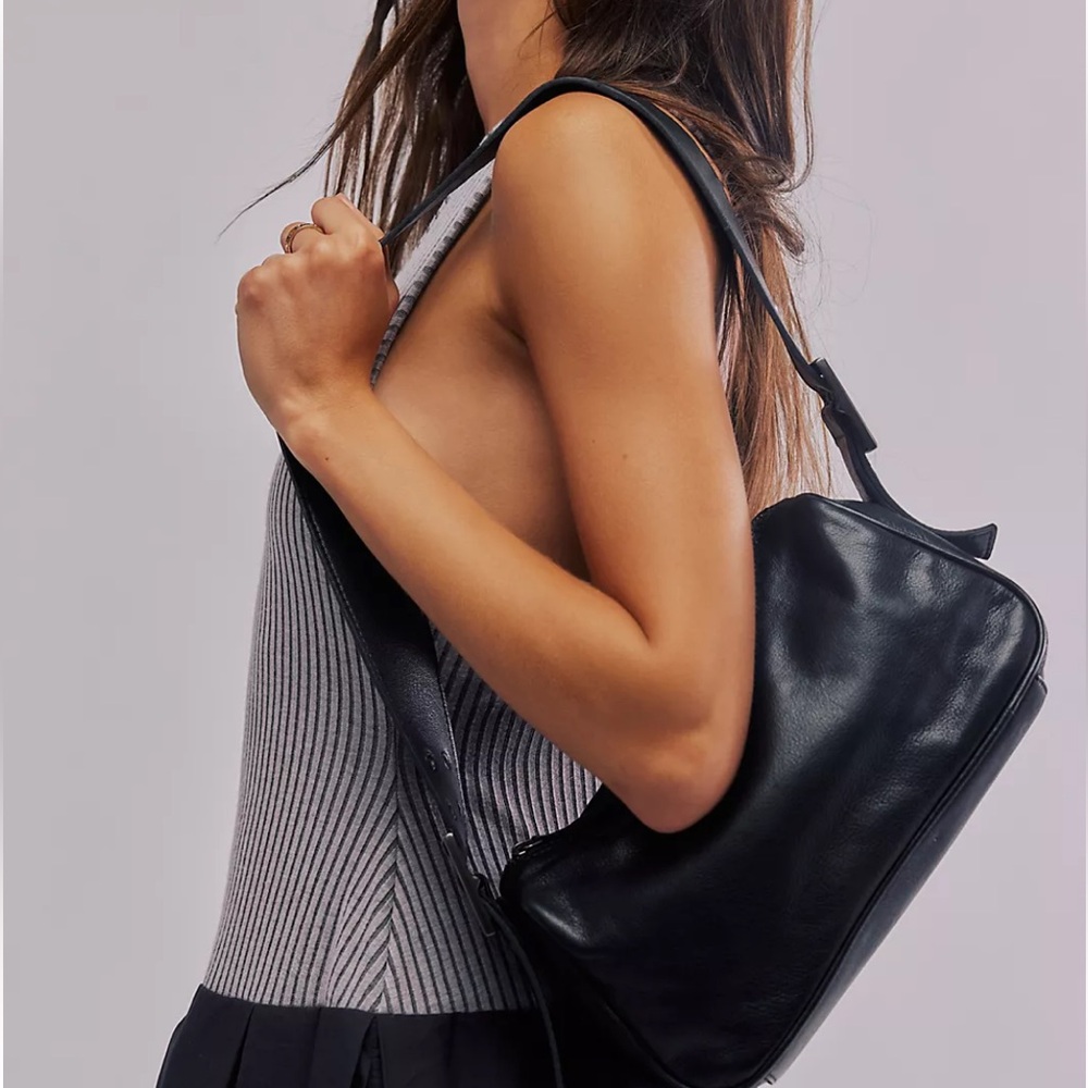 Arm Candy Bag
Free People
NWT
Color - Black - Picture 4 of 6